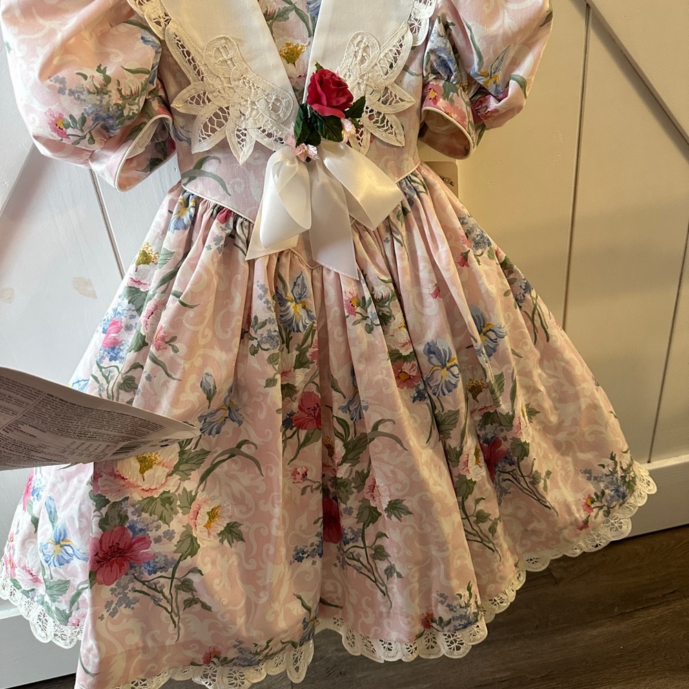 Daisy Kingdom vintage pristine Floral Puff Sleeve Dress with Lace Collar - Picture 10 of 10